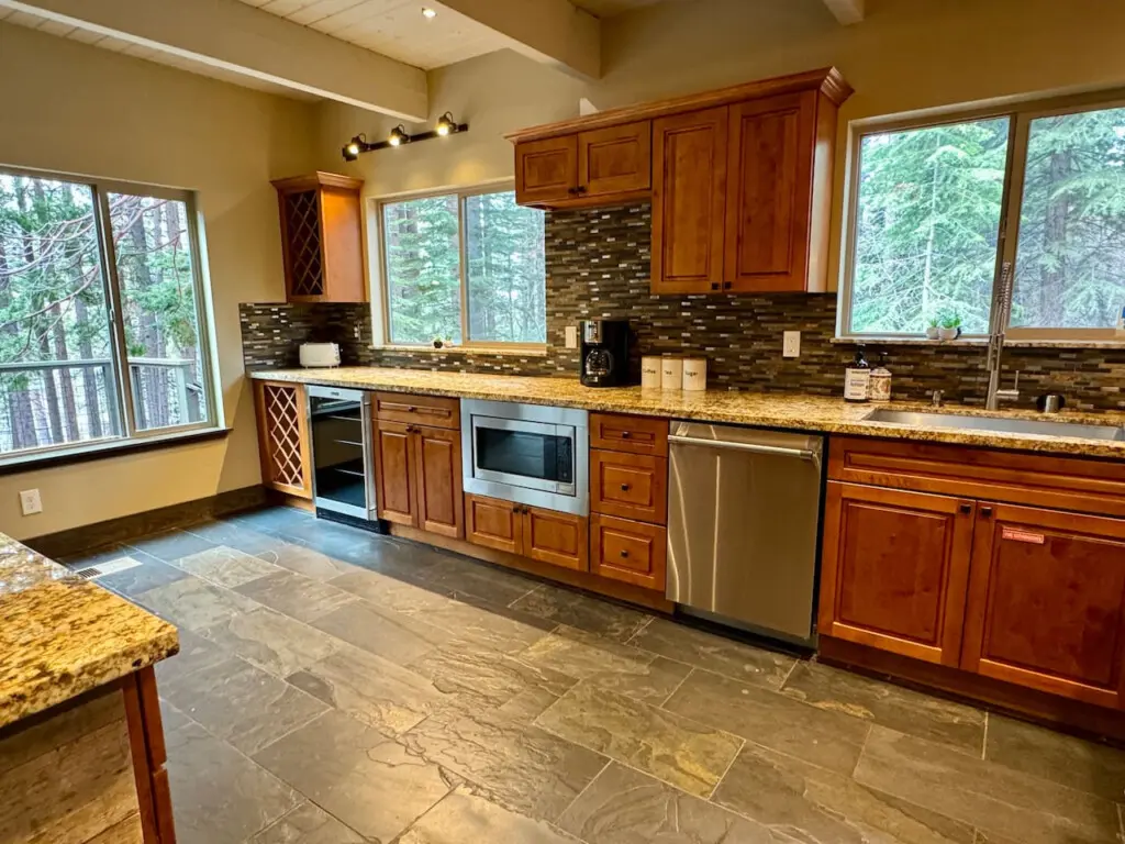 35854 467253 UvCHx w HjtYWfCJ UAO7ikkT1p82JG2STH1JNo66oA 694427f763803.jpg