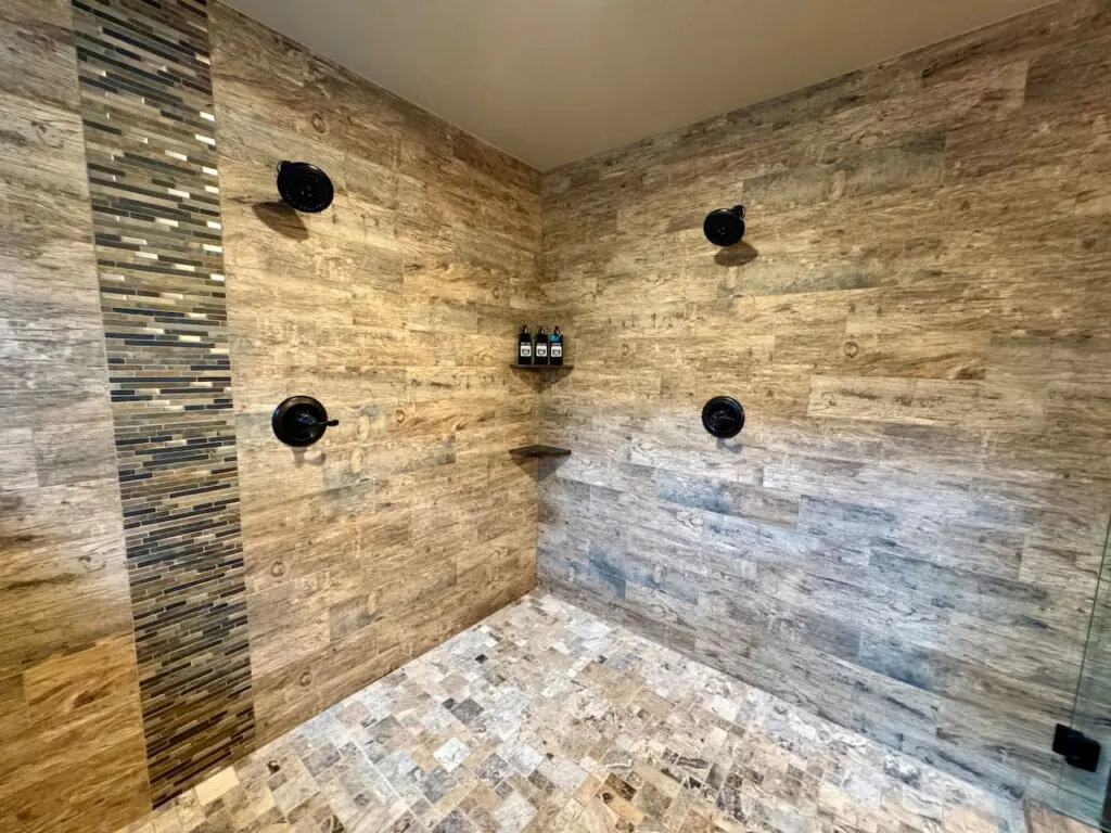 35854 467253 WRtdAXNeMvtVEXaVbtqMJWGx Yrs1aocIiJsbnGUfCc 694428343d608.jpg