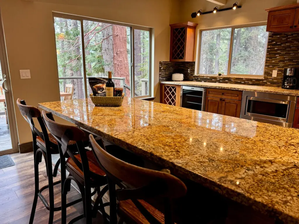 35854 467253 rDWc5jusshx 2fz4qe wG59Jzm7AeGwvzh7NUch6rjk 694427fa759d3.jpg