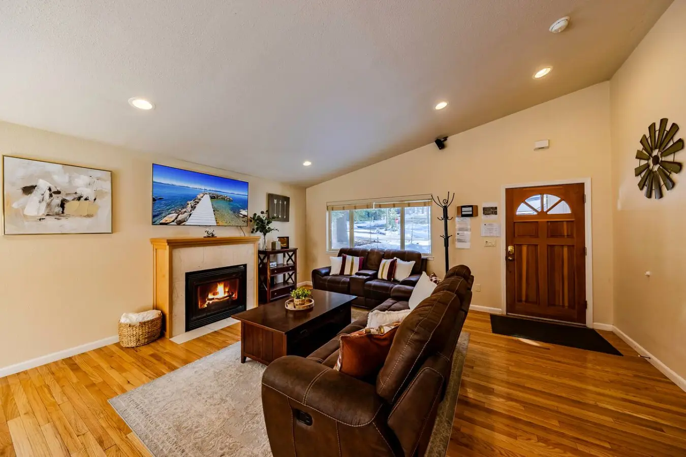 35854 476979 r2rFJDPqudfbr78MM32rhVyQDni6QYChov wo00u2sM 699525afca5ca.jpg