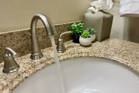 35854 499271 EDKO8Jc8xaahtLaLTqBtNmPhG4yTUnipjnV VhSZKqM 69bd94e0f37da.jpg