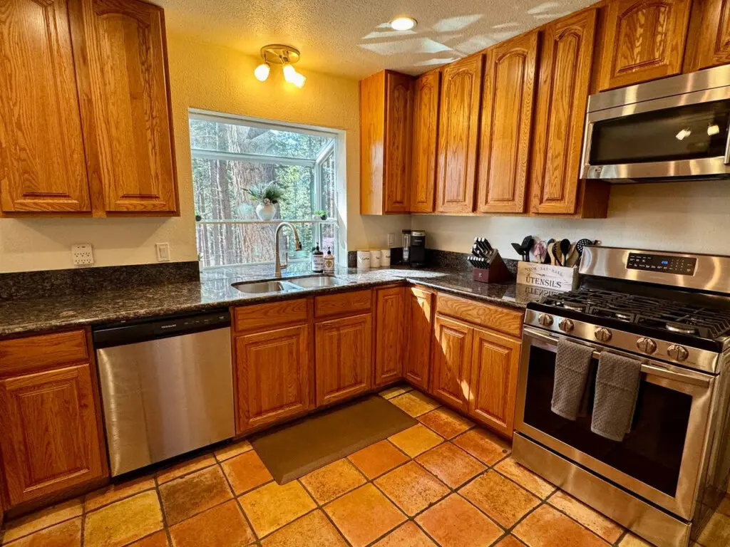 35854 499271 red1q 5jRqIiSdry6YWzjbI93TEwTV jTnvUJQj49KE 69bd94cb90f31.jpg